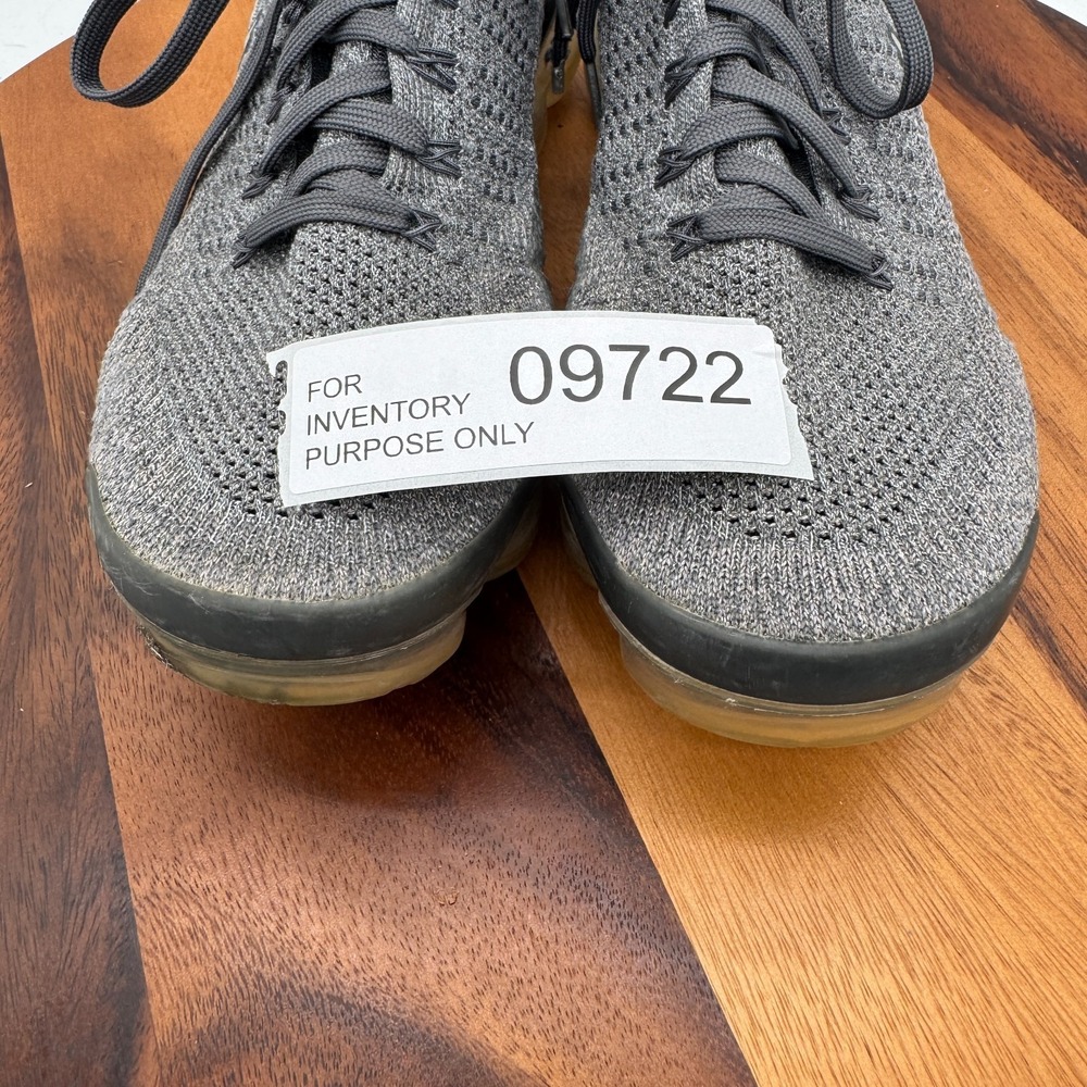 Nike Air Vapormax Flyknit 2 Shoes Mens 10 Chrome Silver Running Athletic Sneaker - Picture 9 of 9